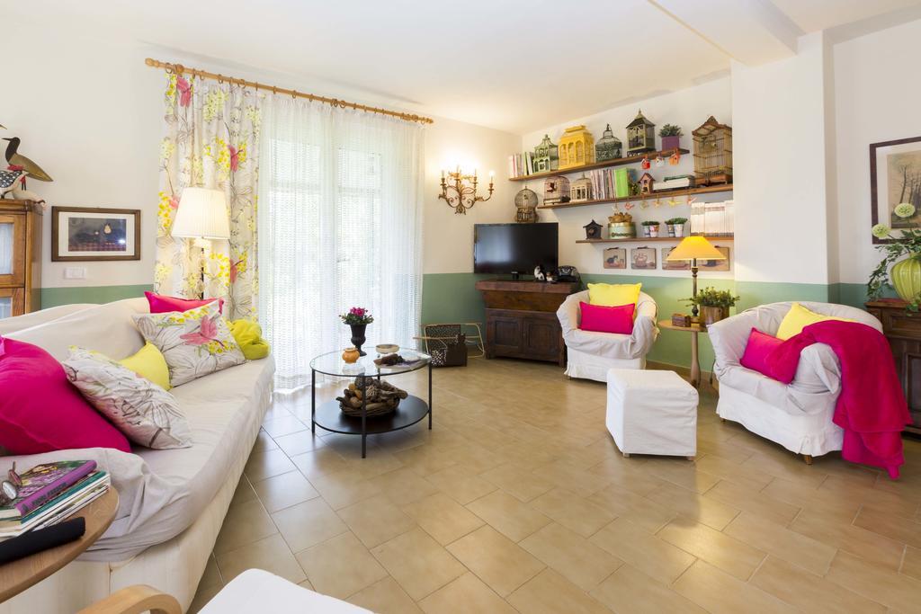 Villa Monserrato - Goelba Porto Azzurro Extérieur photo