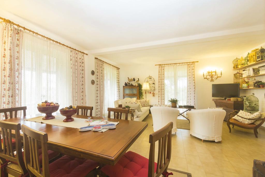 Villa Monserrato - Goelba Porto Azzurro Chambre photo