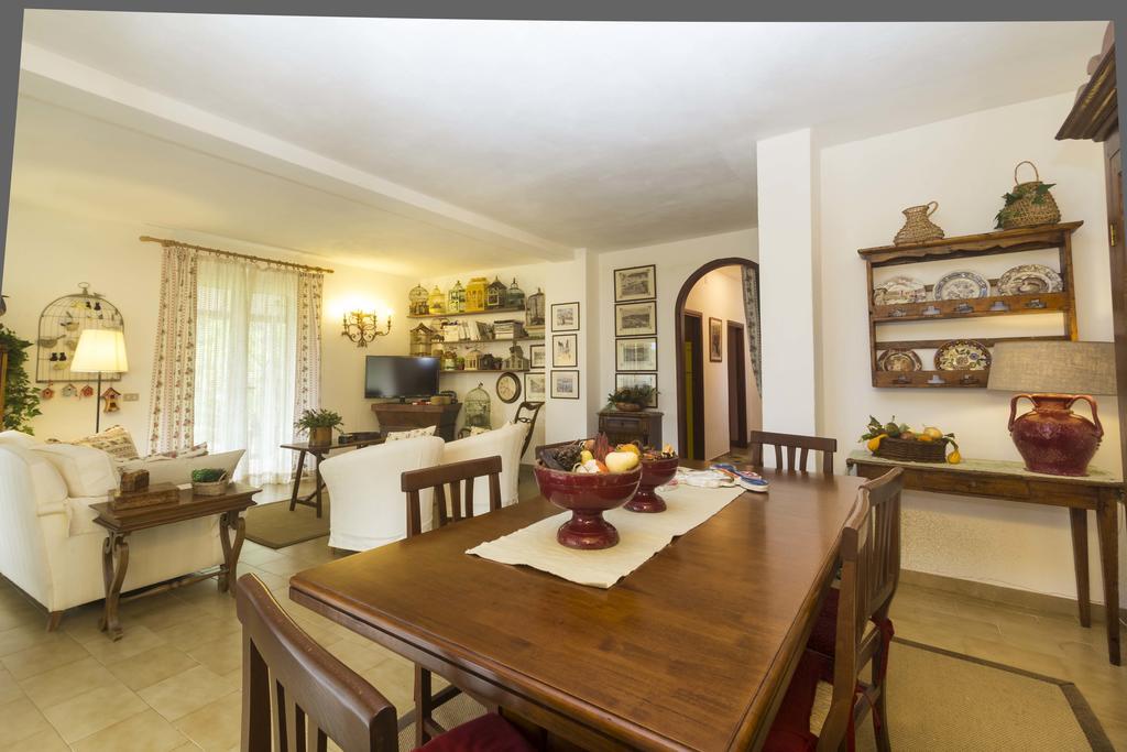 Villa Monserrato - Goelba Porto Azzurro Chambre photo